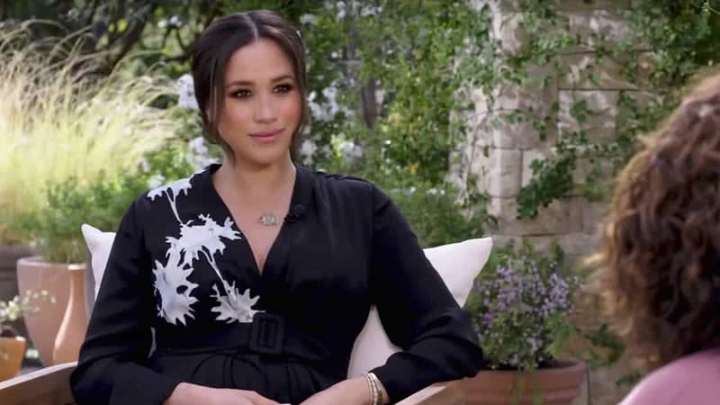 Meghan Markle aparece com joia que era de Lady Di, em entrevista à Oprah - Divulgação/Youtube