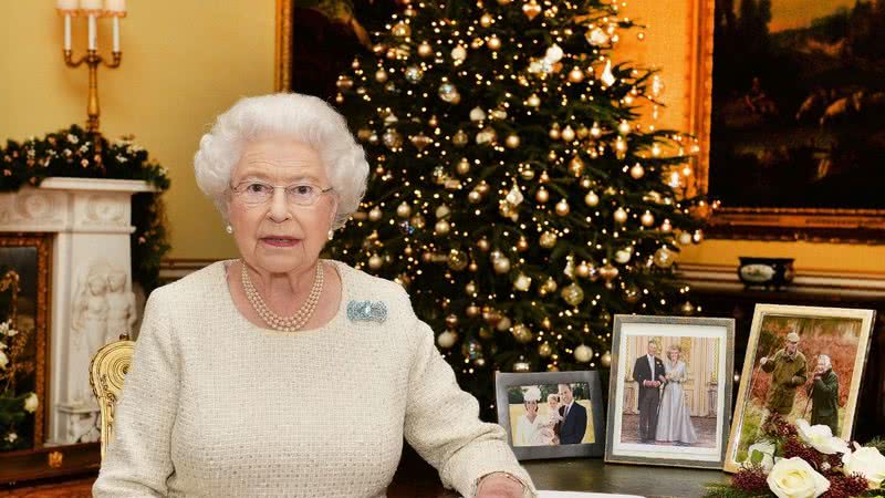 Rainha Elizabeth II em foto oficial do Natal de 2015 - Getty Images