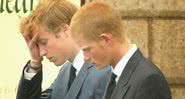 Harry e William em funeral da avó materna, Frances Shand Kydd, no ano de 2004 - Getty Images