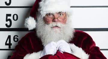 Imagem ilustrativa do Papai noel sendo preso - Getty Images