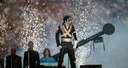 Michael Jackson se apresentando no Super Bowl - Getty Images