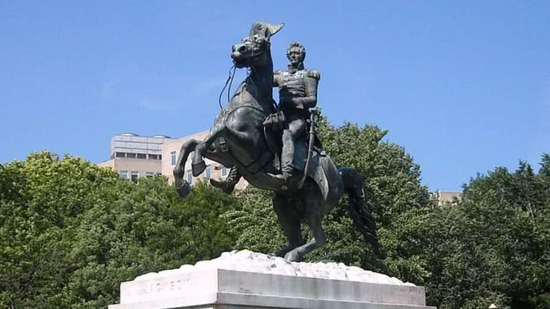 Estátua em Washington - Wikimedia Commons