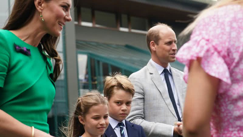 Príncipe William e Kate Middleton com dois de seus filhos - Getty Images