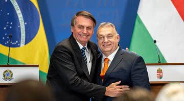 Jair Bolsonaro ao lado de Viktor Orbán nesta quinta-feira, 17 - Getty Images