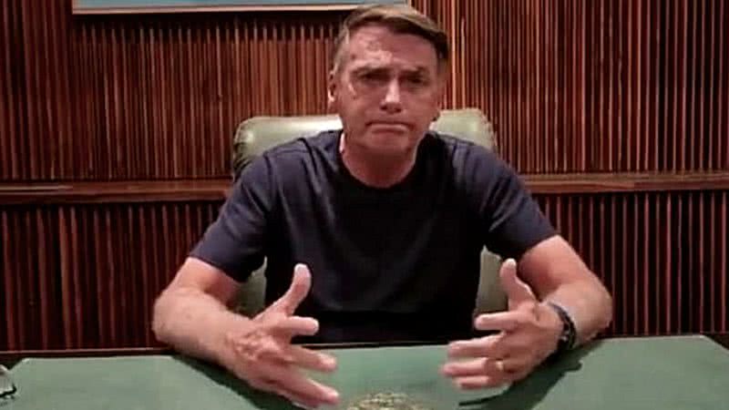 Bolsonaro em vídeo orientando remoção de bloqueios - Divulgação / Redes sociais