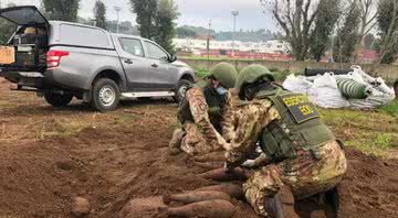 Militares realizam operação de retirada - Divulgação / A.S. Roma