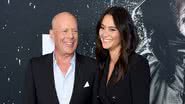 Bruce Willis e Emma Heming Willis em evento - Getty Images