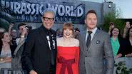 Fotografia mostrando, da esquerda para a direita, Jeff Goldblum, Bryce Dallas Howard e Chris Pratt - Getty Images