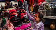 Fotografia mostrando um mercado de rua em Cabul em julho de 2021 - Getty Images