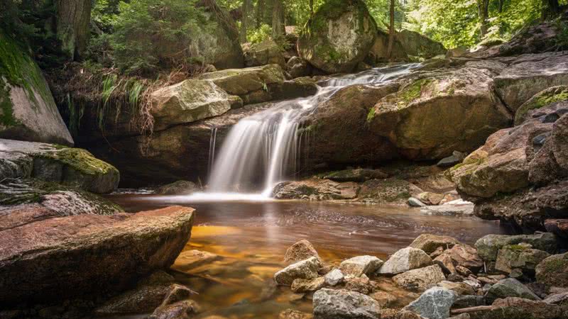 Imagem ilustrativa de cachoeira - Foto de Seaq68, via Pixabay