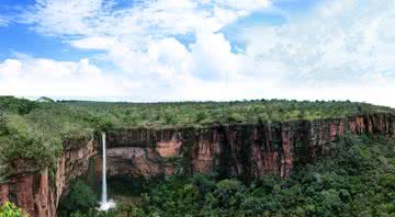 Vista panorâmica do Parque Nacional da Chapada dos Guimarães - Wikimedia Commons / Robert L. Dona