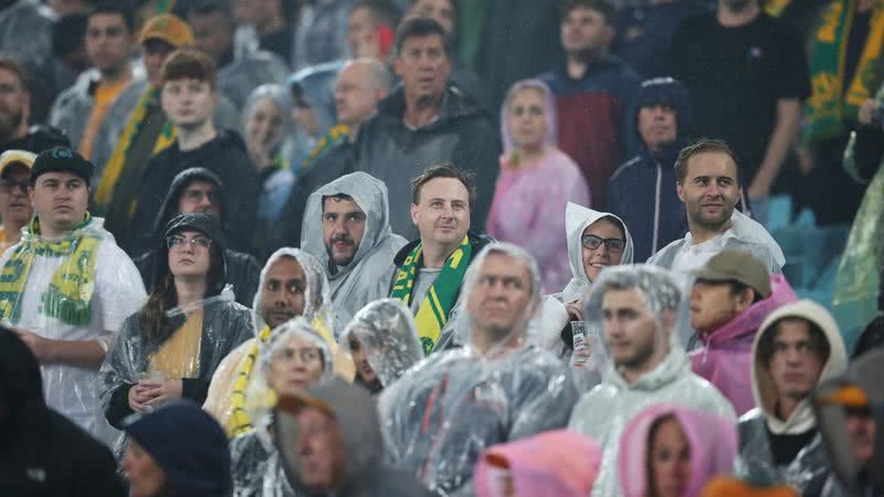 Fotografia meramente ilustrativa da torcida da Copa sem máscara - Getty Images