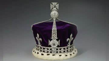 Coroa destaca o grande diamante na frente - Divulgação / Royal Collection Trust