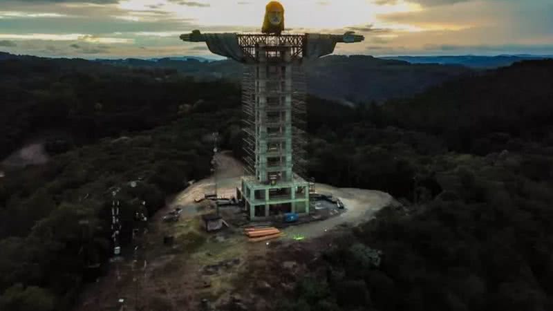 A nova estátua do Cristo  em Encantado, Rio Grande do Sul - Divulgação/Associação Amigos do Cristo Encantado - Facebook