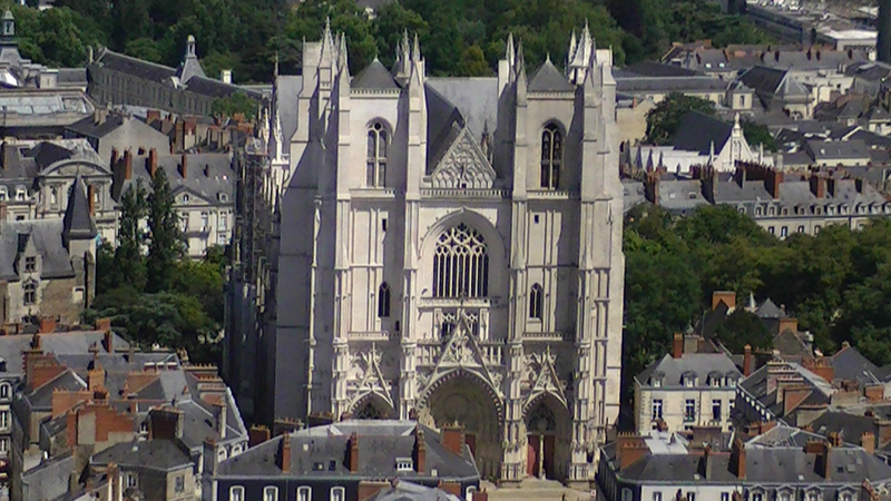 Fachada da Catedral de Nantes - Adam Bishop/Wikimedia Commons