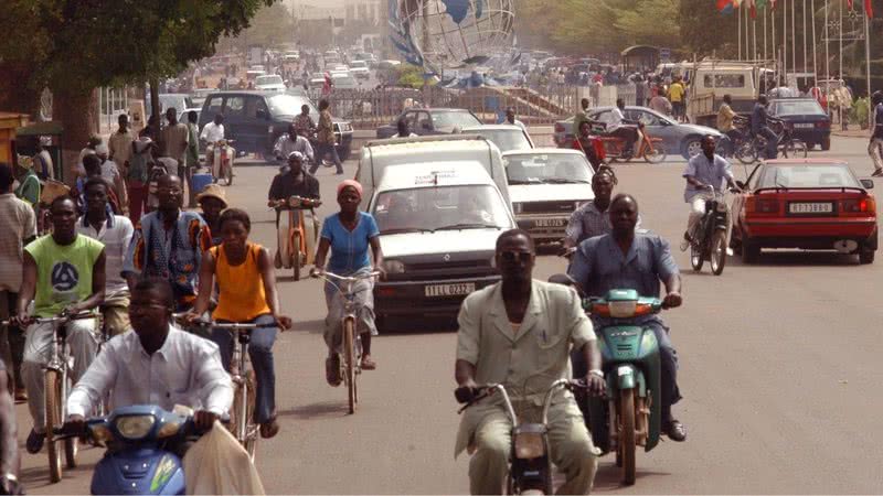 Na imagem, as ruas de Burkina Faso - Wikimedia Commons / Helge Fahrnberger