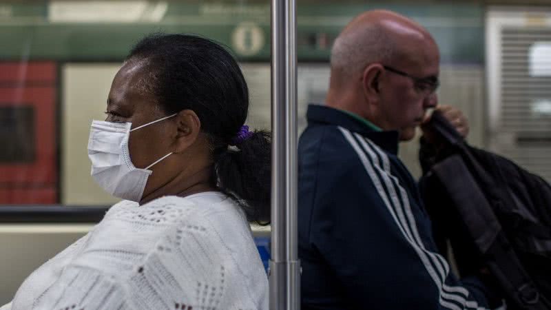 Passageiros no metrô de São Paulo - Getty Images