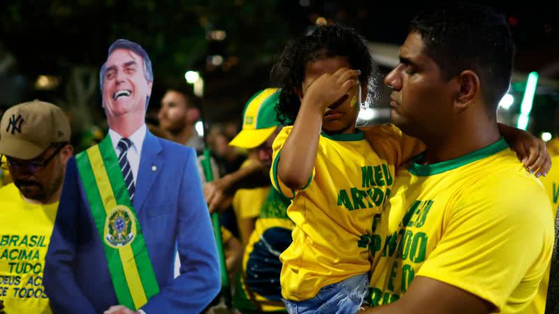 Eleitores de Bolsonaro no condomínio do presidente - Getty Images