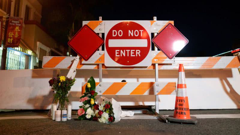 Flores foram deixadas em local onde ocorreu o crime - Getty Images