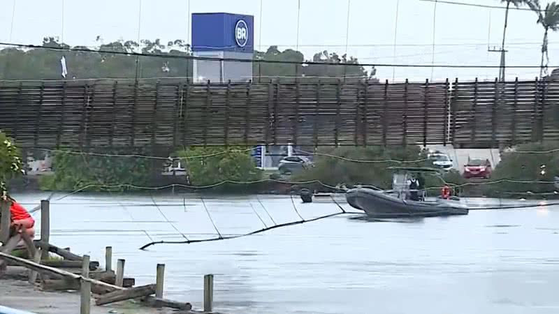 Ponte que ligava cidades desabou durante a madrugada - Divulgação / vídeo / RBS TV