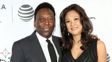 Pelé e Márcia Aoki - Getty Images