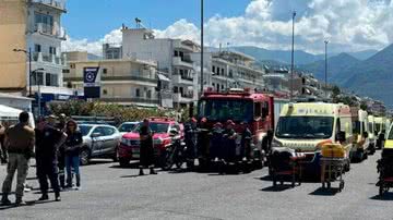 Equipes de resgate buscam por vítimas - Divulgação/Vídeo/Greek City Times