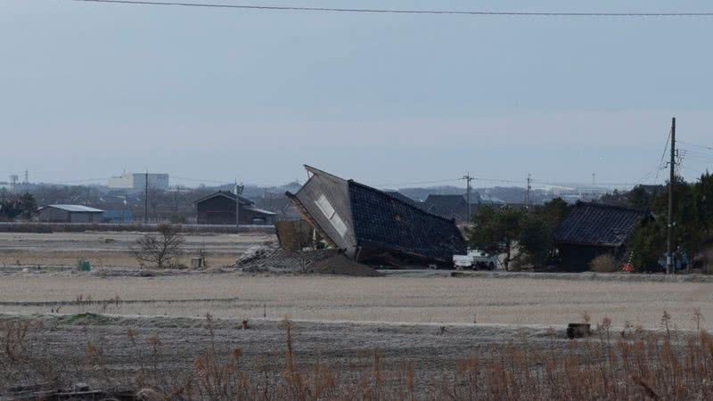 Casa foram destruídas durante terremoto no Japão - Getty Images