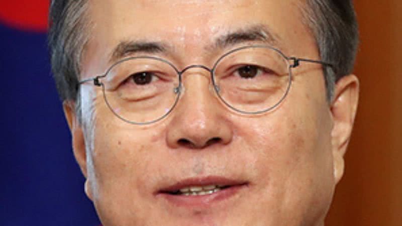 Moon Jae-in, em 2017 - Wikimedia Commons