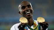 Foto de Mo Farah com duas medalhas de ouro nas Olimpíadas - Getty Images