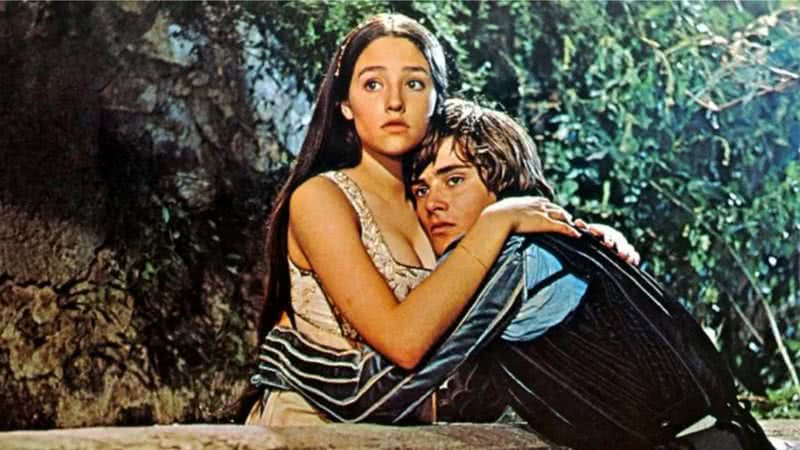 Os atores Leonard Withing e Olivia Hussey como Romeu e Julieta - Divulgação / Paramount