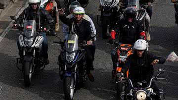 Jair Bolsonaro durante motociata - Getty Images