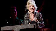 Dolly Parton durante apresentação - Getty Images