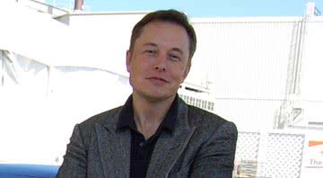 Fotografia de Elon Musk em meados de 2011 - Wikimedia Commons