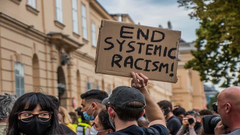 Foto de protesto contra o racismo nos Estados Unidos - Pixabay