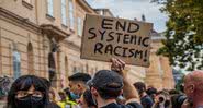 Foto de protesto contra o racismo nos Estados Unidos - Pixabay