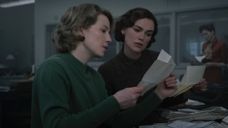 Cena do filme "O Estrangulador de Boston" com Keira Knightley e Carrie Coon - Divulgação/Star+