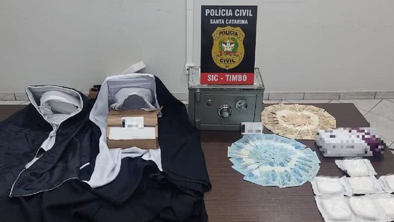 Material apreendido - Polícia Civil de SC