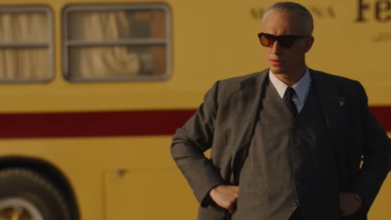 Adam Driver como Enzo Ferrari - Reprodução/Vídeo/YouTube/NEON