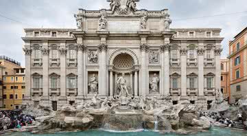 Fotografia da famosa Fontana di Trevi - Wikimedia Commons