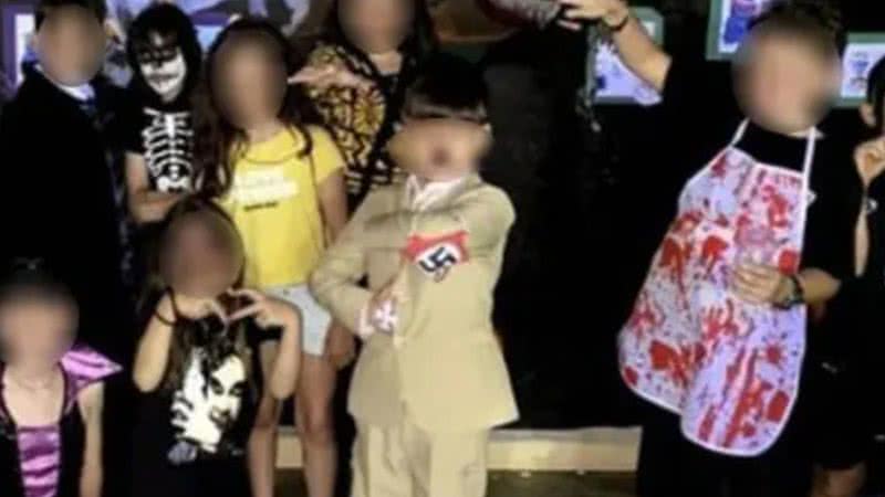 Foto mostrando aluno fantasiado de Adolf Hitler - Divulgação/Redes Sociais