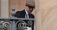 Simon Bowes-Lyon chegando ao tribunal - Getty Images