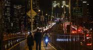 Homenagem feita na Ponte do Brooklyn - Getty Images