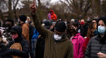 Manifestantes em segundo dia de protestos - Getty Images