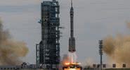 Momento do lançamento da Shenzhou-12 - Getty Images