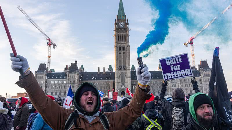 Manifestantes antivax durante protestos em Ottawa - Getty Images