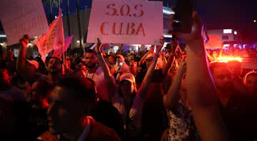 Fotografia das manifestações ocorridas em julho de 2021 - Getty Images