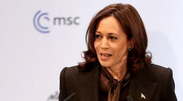 Kamala Harris durante discurso em Munique - Getty Images