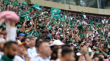 Torcida saudita em jogo contra a Argentina - Getty Images