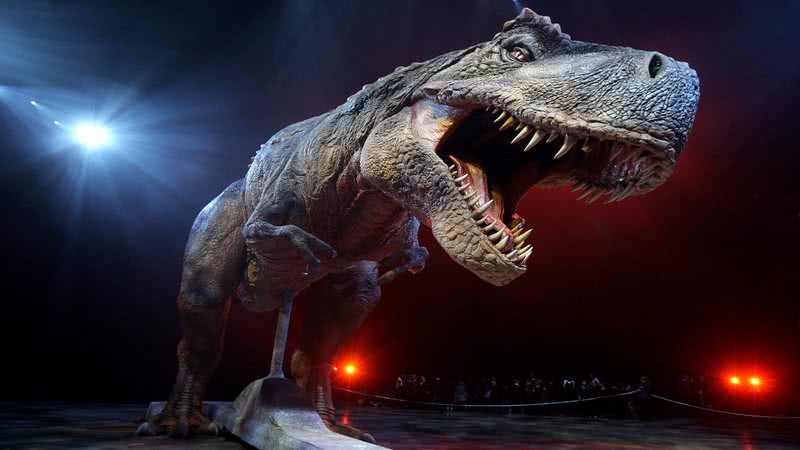 Curiosa reprodução do T-Rex - Getty Images