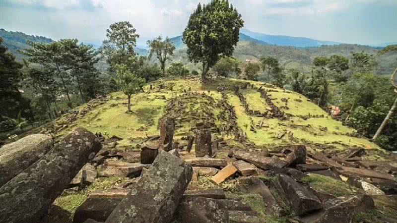 A pirâmide de Gunung Padang, na Indonésia - Divulgação/Ade Lukmanul Haki